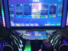 -极限PLAY运动娱乐新世界·团建派对潮玩休闲馆·室内蹦极高空游乐园