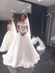 点击看大图 -GRACE KELLY婚纱与礼服(北京店)