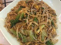 瘦肉鸡蛋炒河粉-覃记海鲜美食餐厅