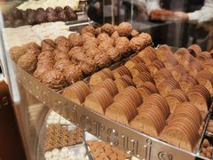 -Laderach 莱德拉(上海环贸iapm店)