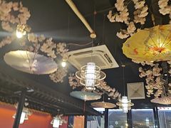 -老街烧烤大排档·地道湖北菜·龙虾馆(汉口火车站店)