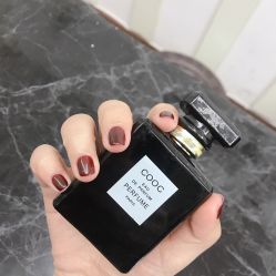 -Y2日式美甲美睫美肤沙龙