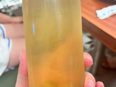 海底椰饮-何妹湿辣牛肉·粤式烧烤砂煲(桂雅路店)