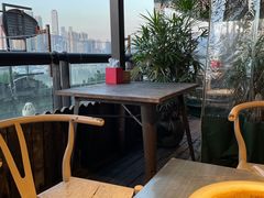 露天位-冰冰龙虾·江湖菜·花园江景餐厅