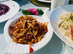 手撕兔肉-弘雅饭店