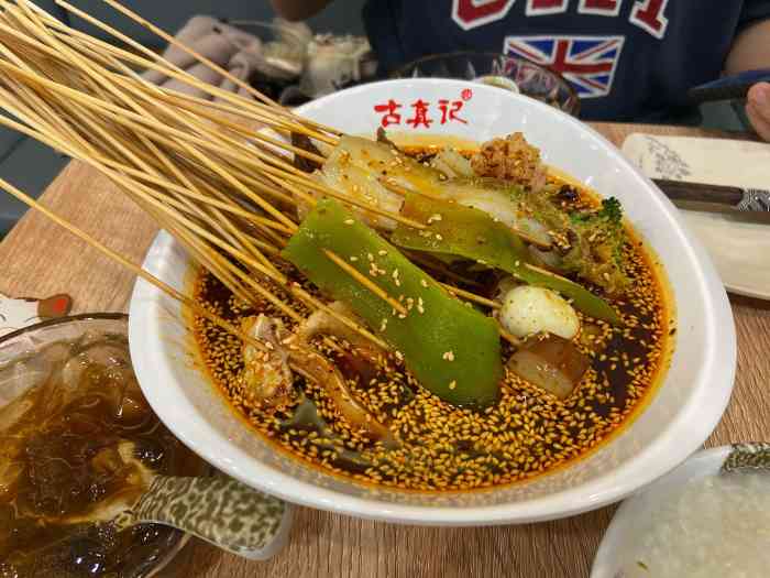 古真记钵钵鸡(万达店[薄荷]环境:四星,在万达广场四楼,店铺.