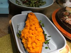 -蜜桃餐厅·伴山(湖滨商业街店)