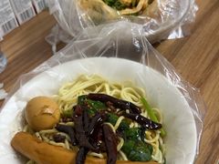 -丁记牛肉手擀板面
