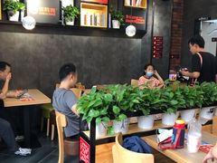 大堂-吉胜克·汉堡炸鸡(南开三马路店)