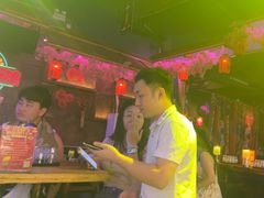 -喜鹊音乐酒馆(西街店)