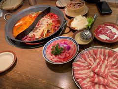 -巴卤社老火锅(财富店)