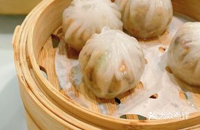 Spicy Pork and Chestnut Dumplings