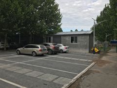 -七叶香山-地面停车场