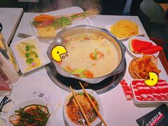 -佰人王串串香火锅(洋珠巷店)