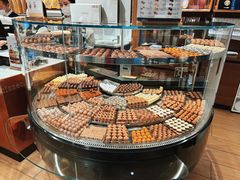 -Laderach 莱德拉(上海环贸iapm店)