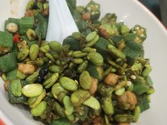 -黄泥岗·地道湖北菜(奥特莱斯店)