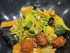 -醉人椒麻辣香锅(王府井喜悦店)