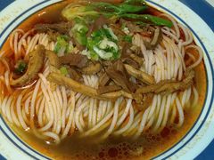 -霸蛮湖南菜·牛肉粉(荣京西街店)