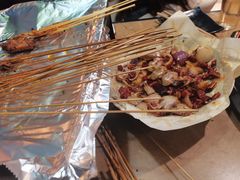 -何师烧烤·香辣蟹·川菜·30年老品牌(太古里旗舰店)