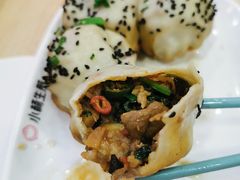 小炒牛肉生煎-小杨生煎(成山巴黎春天店)