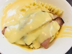 猪颈肉芝士捞公仔面-新记餐厅(香槟大厦店)