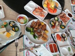 -彩虹云霄酒店76&78层国际自助餐