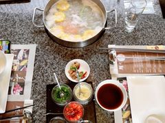 -辉哥火锅(虹桥路店)