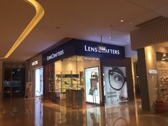 iphone_upload_pic-LensCrafters亮视点·OAKLEY精选(静安嘉里中心店)