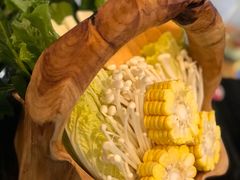 -东椰·海南椰子鸡火锅(朝阳门店)