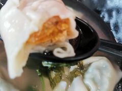 蛋黄鲜肉大馄饨-如意馄饨(龙西路店)