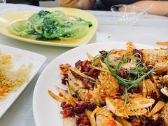 -覃记海鲜美食餐厅