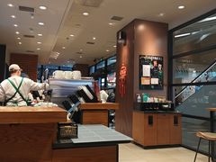 -星巴克(上海虹桥新天地二店)