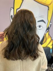 -奈川烫染Salon