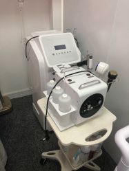 -斐尔国际皮肤管理中心