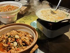 -帅巴人舅母子腊蹄民俗村