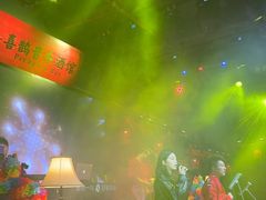 -喜鹊音乐酒馆(西街店)