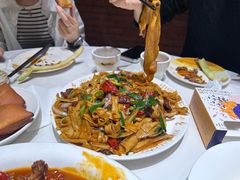 爆炒皮带面-小河公主秘制烤羊腿(小绿谷店)