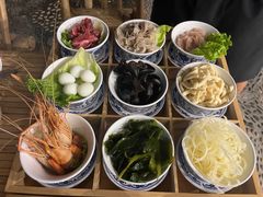 -聚汇三少·龙虾·中餐厅(莫邪路新天地店)