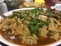 昂刺鱼烧豆腐-魏四小鱼锅贴王