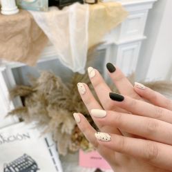 -Nail Romance·美甲罗曼史