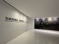 -罗红摄影艺术馆
