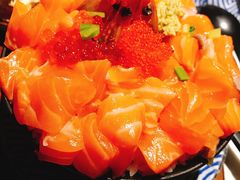 三文鱼火山丼-魔丼屋(日月光店)