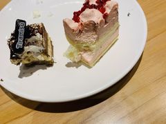 自助蛋糕-小鱼小牛·鱼牛干锅·脆鱼火锅(世欧广场店)