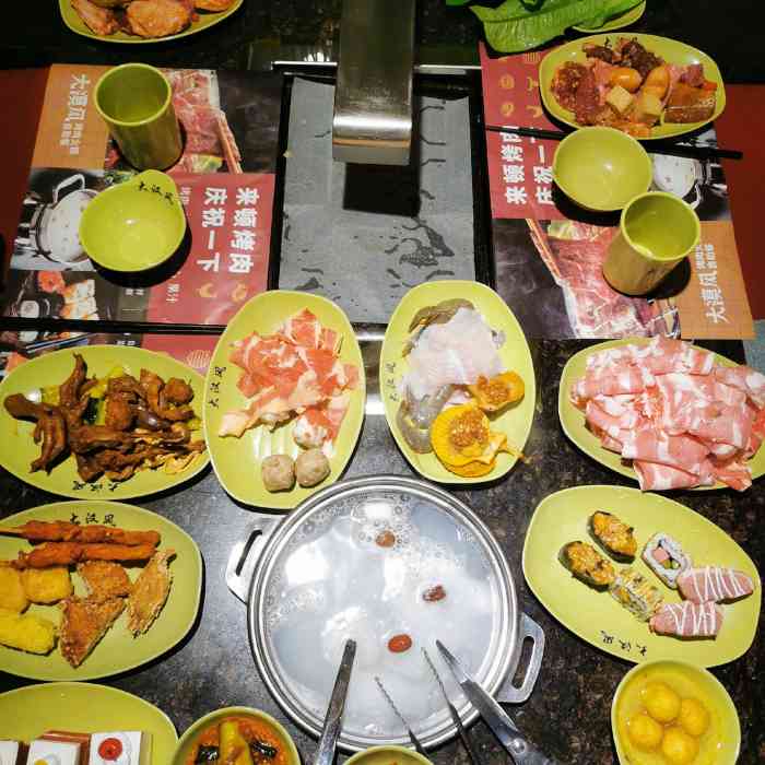 大漠风烤肉火锅自助餐厅(鹰展店)-"最近一直在鹰展附近晃荡,不知道吃