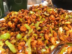 -云海肴·汽锅鸡·云南菜(天山百盛优客店)