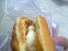 班戟薄饼夹雪糕-成裕雪糕店(士多店)