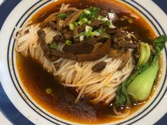 -霸蛮湖南菜·牛肉粉(荣京西街店)