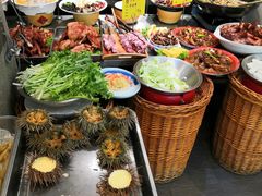 -方国老头包子·39年威海本地老字号•小船海鲜疙瘩汤
