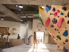 -ROCKPLUS攀岩馆(环宇城店)