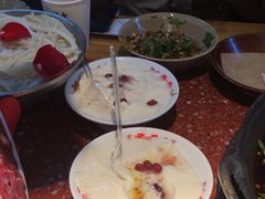 -赵美丽·重庆社区火锅·直营店(火车东站·中豪国际店)